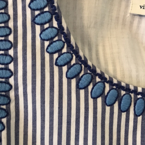 Vineyard Vines searsucker top - Picture 5 of 8